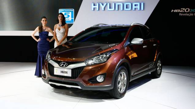 A Hyundai apresentou o HB20X no Salão do Automóvel | <a href="https://quatrorodas.abril.com.br/salao-do-automovel/2012/carros/hb20x-708891.shtml" rel="migration">Leia mais</a>