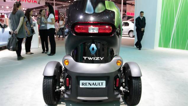 Twizy é o quadriciclo urbano da Renault <a href="https://quatrorodas.abril.com.br/salao-do-automovel/2012/carros/twizy-703944.shtml" rel="migration">Leia mais</a>