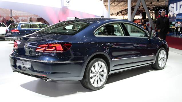 As inovações são discretas. O visual foi maquiado e não houve mudanças estruturais | <a href="https://quatrorodas.abril.com.br/salao-do-automovel/2012/carros/cc-703952.shtml" rel="migration">Leia mais</a> As inovações são discretas. O visual foi maquiado e não houve mudanças estruturais | <a href="https://quatrorodas.abril.com.br/salao-do-automovel/2012/carros/cc-703952.shtml" rel="migration">Leia mais</a>