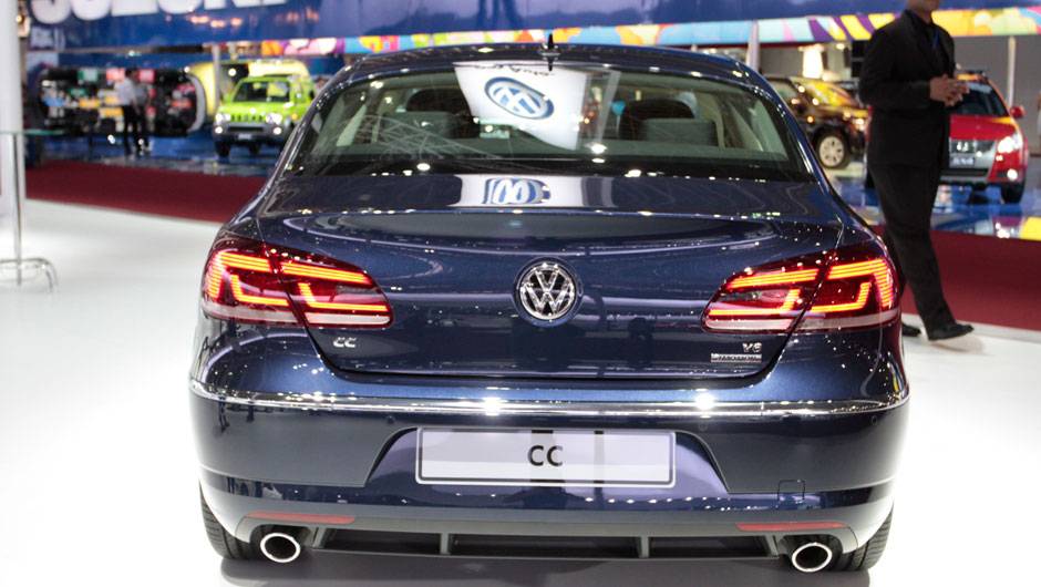 O motor agrada pela sonoridade t&iacute;pica dos seis cilindros em V | <a href="https://quatrorodas.abril.com.br/salao-do-automovel/2012/carros/cc-703952.shtml" rel="migration">Leia mais</a>