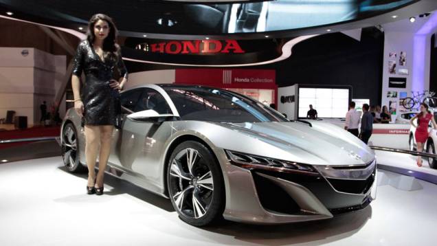O Acura NSX concept chegou ao Salão do Automóvel | <a href="https://quatrorodas.abril.com.br/salao-do-automovel/2012/carros/nsx-710745.shtml" rel="migration">Leia mais</a> O Acura NSX concept chegou ao Salão do Automóvel | <a href="https://quatrorodas.abril.com.br/salao-do-automovel/2012/carros/nsx-710745.shtml" rel="migration">Leia mais</a>