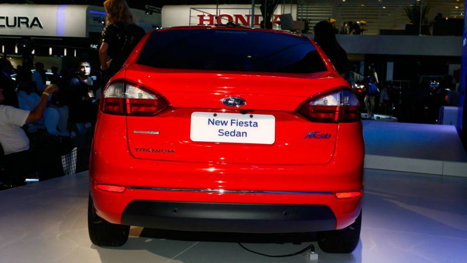 Lançamento oficial do modelo está agendado para 2013 <a href="https://quatrorodas.abril.com.br/salao-do-automovel/2012/carros/fiesta-sedan-709086.shtml" rel="migration">Leia mais</a>