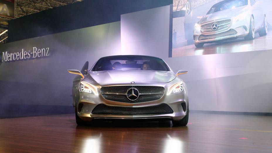 Uma referência para todos os concorrentes. É assim que a Mercedes-Benz trata o Concept Style Coupé | <a href="https://quatrorodas.abril.com.br/salao-do-automovel/2012/carros/concept-style-coupe-708846.shtml" rel="migration">Leia mais</a>