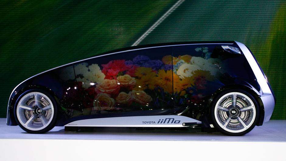 N&atilde;o se assuste e nem confunda a carroceria do conceito com os reflexos da ilumina&ccedil;&atilde;o do estande | <a href="https://quatrorodas.abril.com.br/salao-do-automovel/2012/carros/iimo-708673.shtml" rel="migration">Leia mais</a>