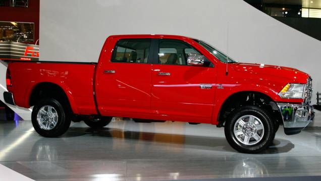 Valor do modelo é 149 900 reais <a href="https://quatrorodas.abril.com.br/salao-do-automovel/2012/carros/2500-laramie-704034.shtml" rel="migration">Leia mais</a>