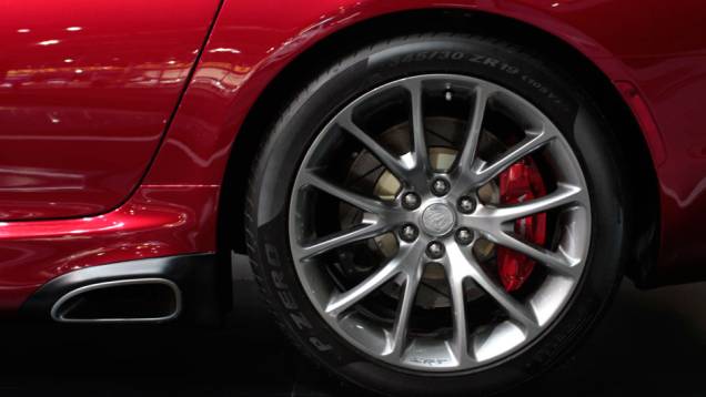 A transmissão que equipa o esportivo é manual de seis marchas da Tremec <a href="https://quatrorodas.abril.com.br/salao-do-automovel/2012/carros/srt-viper-gts-709485.shtml" rel="migration">Leia mais</a> A transmissão que equipa o esportivo é manual de seis marchas da Tremec <a href="https://quatrorodas.abril.com.br/salao-do-automovel/2012/carros/srt-viper-gts-709485.shtml" rel="migration">Leia mais</a>