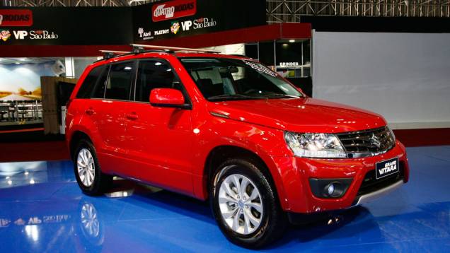 A Suzuki anunciou a chegada do Grand Vitara 2013 ao mercado brasileiro | <a href="https://quatrorodas.abril.com.br/salao-do-automovel/2012/carros/grand-vitara-703984.shtml" rel="migration">Leia mais</a>