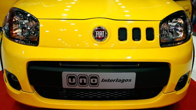 O modelo com conceito esportivo terá cor exclusiva Amarelo Interlagos <a href="https://quatrorodas.abril.com.br/salao-do-automovel/2012/carros/uno-novo-palio-interlagos-708925.shtml" rel="migration">Leia mais</a>