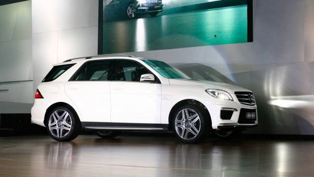 Destaque é o novo motor 5.5 V8 <a href="https://quatrorodas.abril.com.br/salao-do-automovel/2012/carros/ml-63-amg-710227.shtml" rel="migration">Leia mais</a> Destaque é o novo motor 5.5 V8 <a href="https://quatrorodas.abril.com.br/salao-do-automovel/2012/carros/ml-63-amg-710227.shtml" rel="migration">Leia mais</a>