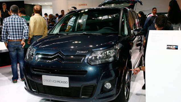 A Citroën exibiu a linha 2013 do C3 Picasso neste Salão do Automóvel | <a href="https://quatrorodas.abril.com.br/salao-do-automovel/2012/carros/c3-picasso-2013-709046.shtml" rel="migration">Leia mais</a>