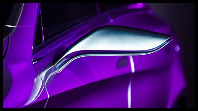 O designer e fotógrafo Fernando Pires apresenta uma visão diferente dos carros expostos no Anhembi. O designer e fotógrafo Fernando Pires apresenta uma visão diferente dos carros expostos no Anhembi.