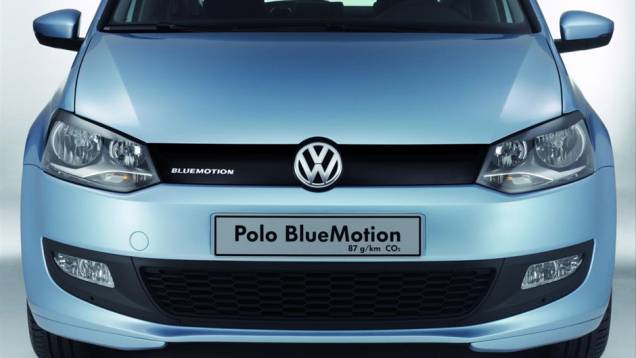 Volkswagen Polo Bluemotion 1.6 - Nota A: 7,4/10,8 km/l na cidade; 10,5/15 km/l na estrada (etanol/gasolina) <a href="https://quatrorodas.abril.com.br/noticias/mercado/inmetro-divulga-nova-lista-veiculos-mais-economicos-716785.shtml" rel="migration">Leia mais</a>
