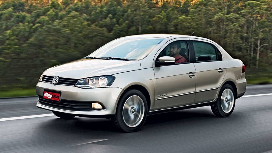 Volkswagen Voyage 1.0 (b&aacute;sico e City) - Nota A: 7,7/11,6 km/l na cidade; 9,6/13,9 km/l na estrada (etanol/gasolina) <a href="https://quatrorodas.abril.com.br/noticias/mercado/inmetro-divulga-nova-lista-veiculos-mais-economicos-716785.shtml" rel="migration">Leia mais</a>