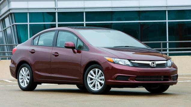 Honda Civic (todos) - Nota A: 7,3/10,5 km/l na cidade; 10/13,4 km/l na estrada (etanol/gasolina) <a href="https://quatrorodas.abril.com.br/noticias/mercado/inmetro-divulga-nova-lista-veiculos-mais-economicos-716785.shtml" rel="migration">Leia mais</a> Honda Civic (todos) - Nota A: 7,3/10,5 km/l na cidade; 10/13,4 km/l na estrada (etanol/gasolina) <a href="https://quatrorodas.abril.com.br/noticias/mercado/inmetro-divulga-nova-lista-veiculos-mais-economicos-716785.shtml" rel="migration">Leia mais</a>