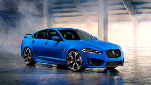 Alta performance é o lema do Jaguar XFR-S, mostrado neste Salão de Los Angeles | <a href="https://quatrorodas.abril.com.br/saloes/los-angeles/2012/jaguar-xfr-s-724591.shtml" rel="migration">Leia mais</a>