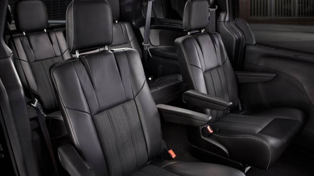 Chrysler Town & Country S | <a href="https://quatrorodas.abril.com.br/saloes/los-angeles/2012/chrysler-town-country-s-723717.shtml" rel="migration">Leia mais</a> Chrysler Town & Country S | <a href="https://quatrorodas.abril.com.br/saloes/los-angeles/2012/chrysler-town-country-s-723717.shtml" rel="migration">Leia mais</a>