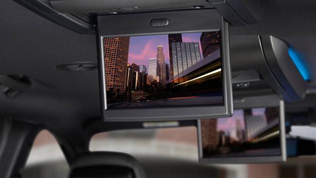 Chrysler Town & Country S | <a href="https://quatrorodas.abril.com.br/saloes/los-angeles/2012/chrysler-town-country-s-723717.shtml" rel="migration">Leia mais</a> Chrysler Town & Country S | <a href="https://quatrorodas.abril.com.br/saloes/los-angeles/2012/chrysler-town-country-s-723717.shtml" rel="migration">Leia mais</a>