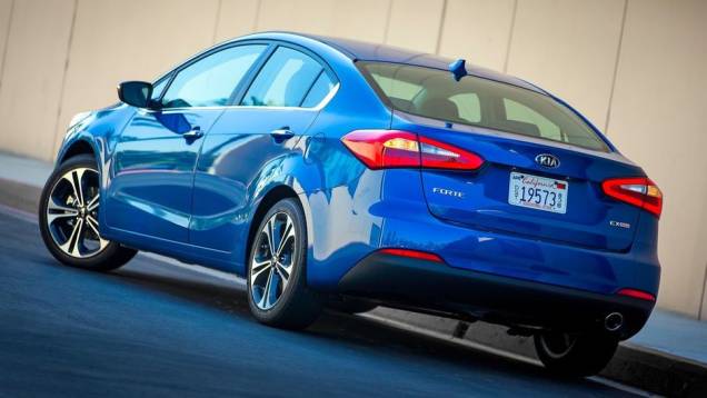 Agora, a montadora sul-coreana confirmou as especificações técnicas do veículo | <a href="https://quatrorodas.abril.com.br/saloes/los-angeles/2012/kia-forte-sedan-cerato-2014-724831.shtml" rel="migration">Leia mais</a> Agora, a montadora sul-coreana confirmou as especificações técnicas do veículo | <a href="https://quatrorodas.abril.com.br/saloes/los-angeles/2012/kia-forte-sedan-cerato-2014-724831.shtml" rel="migration">Leia mais</a>