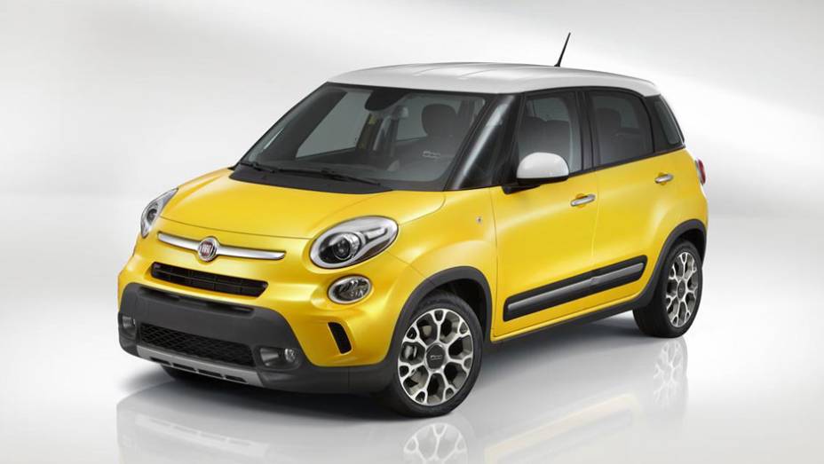 Fiat 500L Trekking será exibido ao público no Salão de Los Angeles | <a href="https://quatrorodas.abril.com.br/saloes/los-angeles/2012/fiat-tera-tres-novidades-los-angeles-724666.shtml" rel="migration">Leia mais</a>