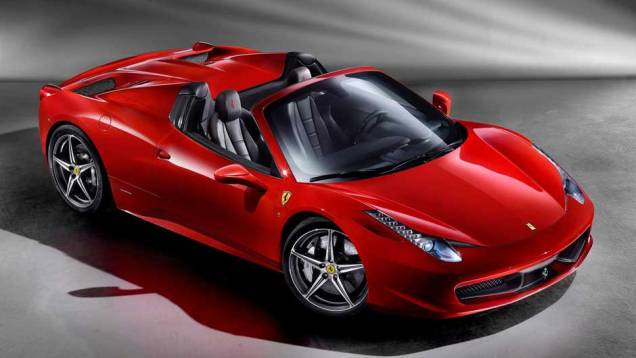 8º: Ferrari 458 Italia | Valor do IPVA 2013: R$ 59.180 | Valor venal, segundo tabela Fipe: R$ 1.479.494 | Ano de fabricação: 2012 | O carro que esse IPVA pagaria: C4 Pallas GLX, motor 2.0 (R$ 58.500)