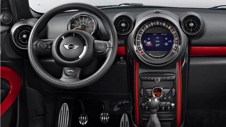 Vale lembrar que o Countryman John Cooper Works vai de 0 a 100 km/h em 7 segundos e chega aos 225 km/h | <a href="https://quatrorodas.abril.com.br/saloes/detroit/2013/mini-paceman-jcw-730365.shtml" rel="migration">Leia mais</a> Vale lembrar que o Countryman John Cooper Works vai de 0 a 100 km/h em 7 segundos e chega aos 225 km/h | <a href="https://quatrorodas.abril.com.br/saloes/detroit/2013/mini-paceman-jcw-730365.shtml" rel="migration">Leia mais</a>