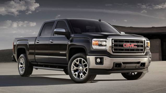 Tanto a Silverado quanto a GMC Sierra, clone da picape da GM, chegam no segundo trimestre de 2013 | <a href="https://quatrorodas.abril.com.br/saloes/detroit/2013/chevrolet-silverado-730372.shtml" rel="migration">Leia mais</a>