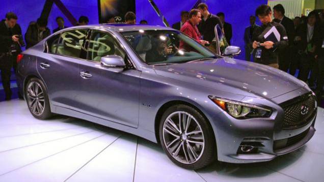 Modelo deve chegar ao Brasil em 2014 | <a href="https://quatrorodas.abril.com.br/saloes/detroit/2013/infiniti-q50-730893.shtml" rel="migration">Leia mais</a> Modelo deve chegar ao Brasil em 2014 | <a href="https://quatrorodas.abril.com.br/saloes/detroit/2013/infiniti-q50-730893.shtml" rel="migration">Leia mais</a>