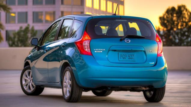 Esteticamente, o modelo apresenta um design moderno e ousado | <a href="https://quatrorodas.abril.com.br/saloes/detroit/2013/nissan-versa-note-731021.shtml" rel="migration">Leia mais</a> Esteticamente, o modelo apresenta um design moderno e ousado | <a href="https://quatrorodas.abril.com.br/saloes/detroit/2013/nissan-versa-note-731021.shtml" rel="migration">Leia mais</a>