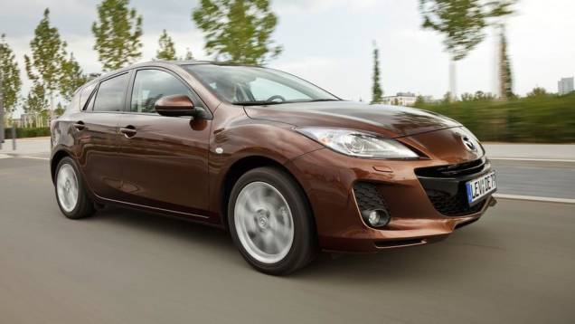 COMPACTOS E SUBCOMPACTOS: Mazda3