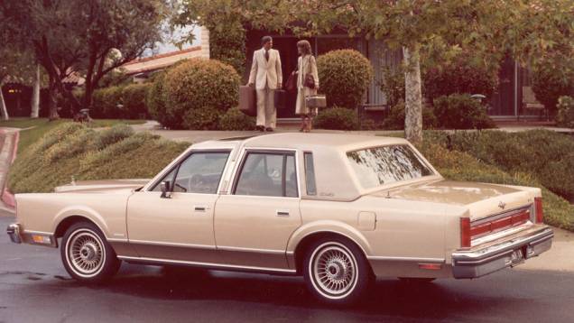 Ford - Número de veículos envolvidos: 21 milhões | Modelos: Diferentes modelos das marcas Mercury e Lincoln | Ano: 1981 | Motivo do recall: Problemas na engrenagem de transmissão automática