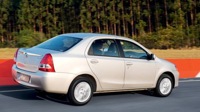 Toyota Etios Sedan: queda de 41,97% (vendas em janeiro de 2015: 1.308 x vendas em janeiro de 2014: 2.254)