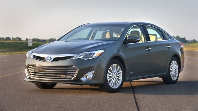 2013 - Toyota Avalon Hybrid 2013 - Toyota Avalon Hybrid