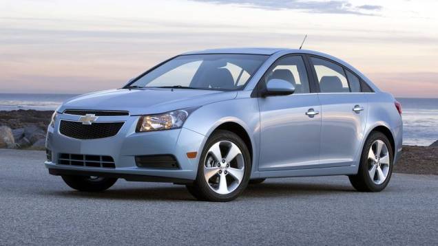 3º - Chevrolet Cruze - 731.937 <a href="https://quatrorodas.abril.com.br/noticias/mercado/minivan-chinesa-modelo-mais-vendido-2012-734156.shtml" rel="migration">Leia mais</a> 3º - Chevrolet Cruze - 731.937 <a href="https://quatrorodas.abril.com.br/noticias/mercado/minivan-chinesa-modelo-mais-vendido-2012-734156.shtml" rel="migration">Leia mais</a>