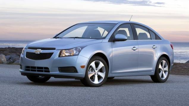 3º - Chevrolet Cruze - 731.937 <a href="https://quatrorodas.abril.com.br/noticias/mercado/minivan-chinesa-modelo-mais-vendido-2012-734156.shtml" rel="migration">Leia mais</a>