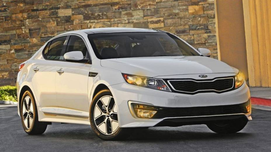 Kia Optima Hybrid - híbrido | <a href="https://quatrorodas.abril.com.br/reportagens/salao/kia-optima-hybrid-609272.shtml" rel="migration">Leia mais</a>