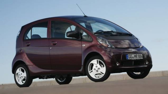 Mitsubishi i-MiEV - elétrico | <a href="https://quatrorodas.abril.com.br/salao-do-automovel/2012/carros/imiev-708880.shtml" rel="migration">Leia mais</a> Mitsubishi i-MiEV - elétrico | <a href="https://quatrorodas.abril.com.br/salao-do-automovel/2012/carros/imiev-708880.shtml" rel="migration">Leia mais</a>
