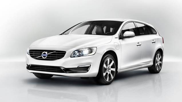 Volvo V60 Plug-in Hybrid - híbrido | <a href="https://quatrorodas.abril.com.br/reportagens/salao/volvo-v60-plug-in-hybrid-620762.shtml" rel="migration">Leia mais</a>