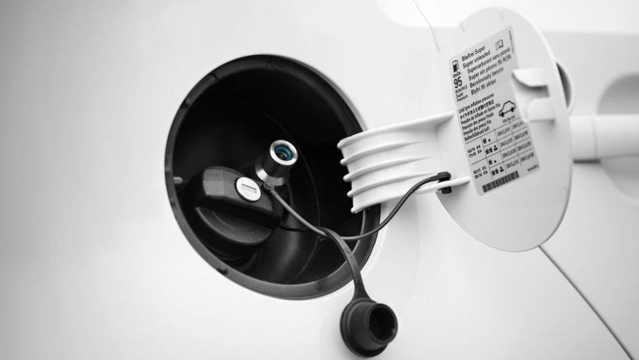 O segredo do hatch é a utilização de gás natural comprimido como combustível | <a href="%20https://quatrorodas.abril.com.br/saloes/genebra/2013/seat-mii-ecofuel-735056.shtml" rel="migration">Leia mais</a> O segredo do hatch é a utilização de gás natural comprimido como combustível | <a href="%20https://quatrorodas.abril.com.br/saloes/genebra/2013/seat-mii-ecofuel-735056.shtml" rel="migration">Leia mais</a>