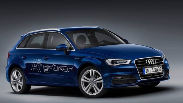 Gasolina ou gás natural? Com o A3 g-tron você escolhe o combustível... | <a href="https://quatrorodas.abril.com.br/saloes/genebra/2013/audi-a3-sportback-g-tron-734954.shtml" rel="migration">Leia mais</a>