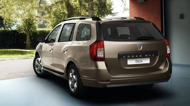 Antes rebuscadas, as linhas da perua ficaram mais limpas, principalmente na traseira | <a href="https://quatrorodas.abril.com.br/saloes/genebra/2013/dacia-logan-mcv-735268.shtml" rel="migration">Leia mais</a> Antes rebuscadas, as linhas da perua ficaram mais limpas, principalmente na traseira | <a href="https://quatrorodas.abril.com.br/saloes/genebra/2013/dacia-logan-mcv-735268.shtml" rel="migration">Leia mais</a>