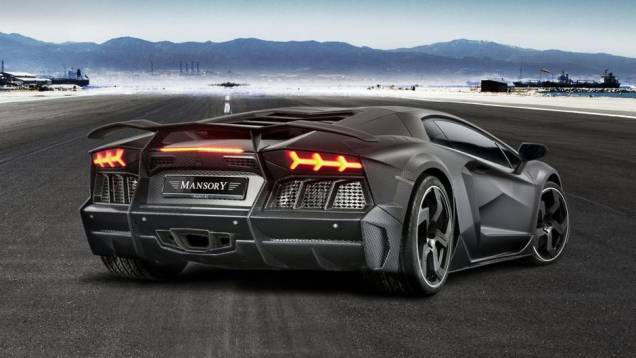O modelo é baseado na Lamborghini Aventador | <a href="https://quatrorodas.abril.com.br/saloes/genebra/2013/honda-civic-tourer-735173.shtml" rel="migration">Leia mais</a> O modelo é baseado na Lamborghini Aventador | <a href="https://quatrorodas.abril.com.br/saloes/genebra/2013/honda-civic-tourer-735173.shtml" rel="migration">Leia mais</a>