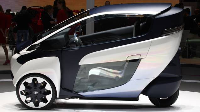 Toyota i-Road | <a href="https://quatrorodas.abril.com.br/saloes/genebra/2013/toyota-i-road-735128.shtml" rel="migration">Leia mais</a> | <a href="https://quatrorodas.abril.com.br/galerias/saloes/genebra/2013/direto-genebra-2013-parte-2-735401.shtml" rel="migration">Parte 2 dos destaques</a>