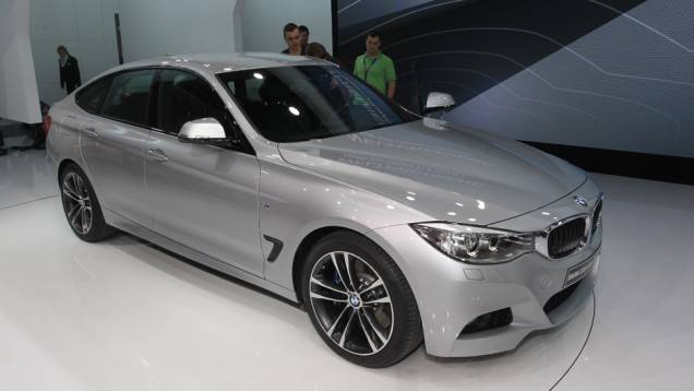 BMW 3 Serie GT | <a href="https://quatrorodas.abril.com.br/saloes/genebra/2013/bmw-serie-3-gt-734592.shtml" rel="migration">Leia mais</a> | <a href="https://quatrorodas.abril.com.br/galerias/saloes/genebra/2013/direto-genebra-2013-parte-2-735401.shtml" rel="migration">Parte 2 dos destaque</a> BMW 3 Serie GT | <a href="https://quatrorodas.abril.com.br/saloes/genebra/2013/bmw-serie-3-gt-734592.shtml" rel="migration">Leia mais</a> | <a href="https://quatrorodas.abril.com.br/galerias/saloes/genebra/2013/direto-genebra-2013-parte-2-735401.shtml" rel="migration">Parte 2 dos destaque</a>