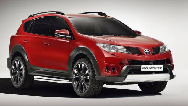 A segunda é a Adventure, cuja cor de carroceria é vermelho-escuro | <a href="https://quatrorodas.abril.com.br/saloes/genebra/2013/toyota-rav4-concepts-735322.shtml" rel="migration">Leia mais</a>