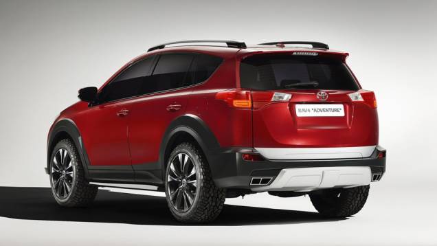 ...para-choques com novo desenho e escapamento duplo integrado | <a href="https://quatrorodas.abril.com.br/saloes/genebra/2013/toyota-rav4-concepts-735322.shtml" rel="migration">Leia mais</a> ...para-choques com novo desenho e escapamento duplo integrado | <a href="https://quatrorodas.abril.com.br/saloes/genebra/2013/toyota-rav4-concepts-735322.shtml" rel="migration">Leia mais</a>