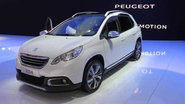Peugeot 2008 | <a href="https://quatrorodas.abril.com.br/saloes/genebra/2013/peugeot-2008-734145.shtml" rel="migration">Leia mais</a> | <a href="https://quatrorodas.abril.com.br/galerias/saloes/genebra/2013/salao-genebra-2013-parte-1-735307.shtml" rel="migration">Parte 1 dos destaques de</a>
