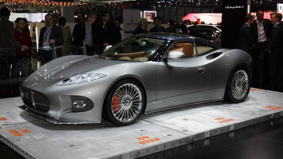 Spyker B6 | <a href="https://quatrorodas.abril.com.br/saloes/genebra/2013/spyker-b6-venator-concept-735300.shtml" rel="migration">Leia mais</a> | <a href="https://quatrorodas.abril.com.br/galerias/saloes/genebra/2013/salao-genebra-2013-parte-1-735307.shtml" rel="migration">Parte 1 dos des</a>