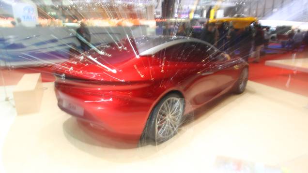 A Alfa Romeo não descartou a produção do Gloria | <a href="https://quatrorodas.abril.com.br/saloes/genebra/2013/alfa-romeo-gloria-concept-734921.shtml" rel="migration">Leia mais</a> A Alfa Romeo não descartou a produção do Gloria | <a href="https://quatrorodas.abril.com.br/saloes/genebra/2013/alfa-romeo-gloria-concept-734921.shtml" rel="migration">Leia mais</a>