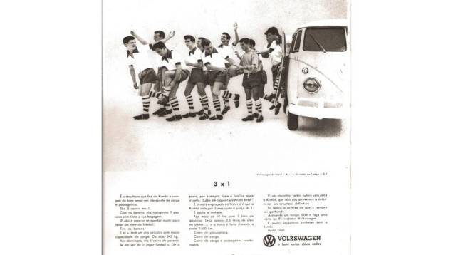 Com a Seleção Brasileira de futebol obtendo sucesso mundo afora, era óbvia a alusão ao futebol na propaganda da Kombi, destacando sua capacidade. Com a Seleção Brasileira de futebol obtendo sucesso mundo afora, era óbvia a alusão ao futebol na propaganda da Kombi, destacando sua capacidade.