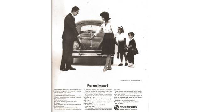 Um carro democrático e querido tanto por homens quanto mulheres - além das crianças, é claro. Outra do múltiplo Fusca. Um carro democrático e querido tanto por homens quanto mulheres - além das crianças, é claro. Outra do múltiplo Fusca.